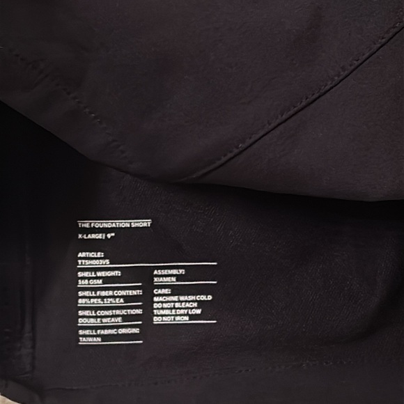 NWOT Ten Thousand Black Foundation Short (No Liner) 9" Size Extra Large - Picture 4 of 4